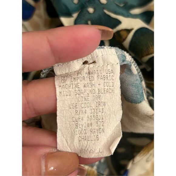 Vintage Hilo Hattie Hawaiian Original Aloha Shirt S - Picture 4 of 8